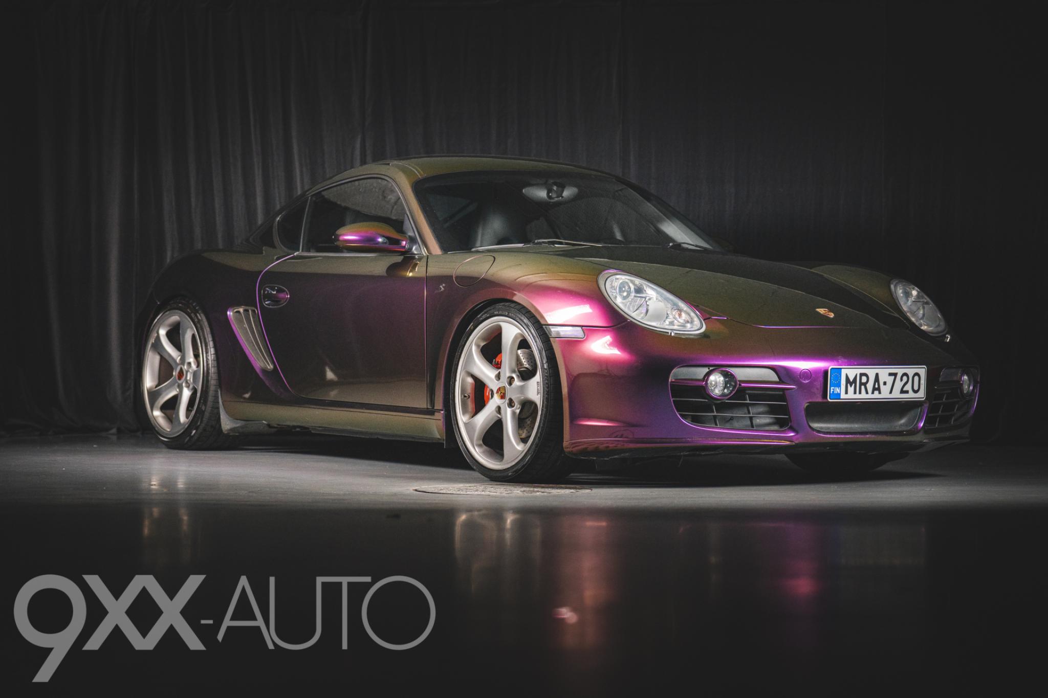 Musta Porsche Cayman S 3.4 Manuaali