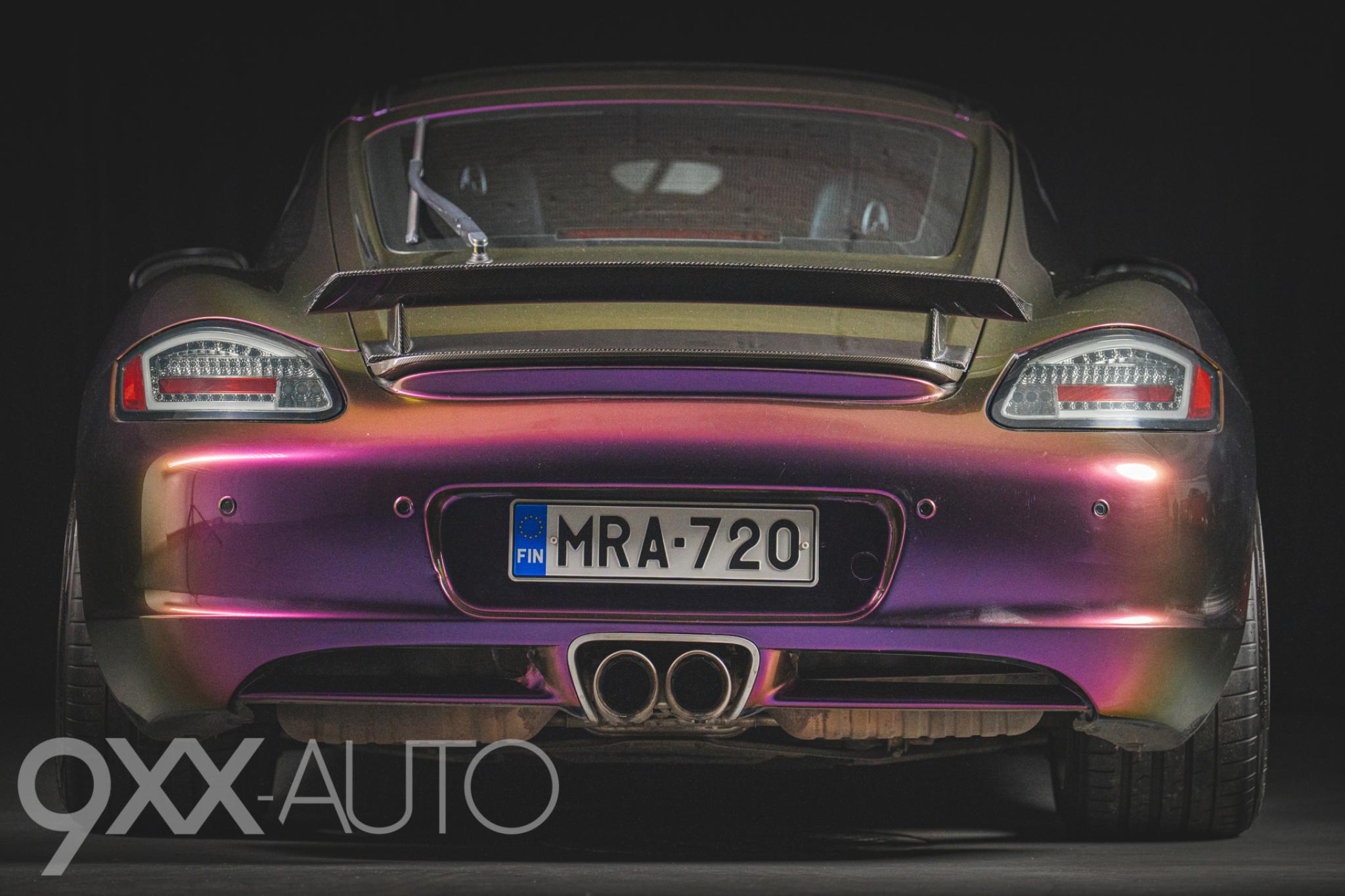 Musta Porsche Cayman S 3.4 Manuaali