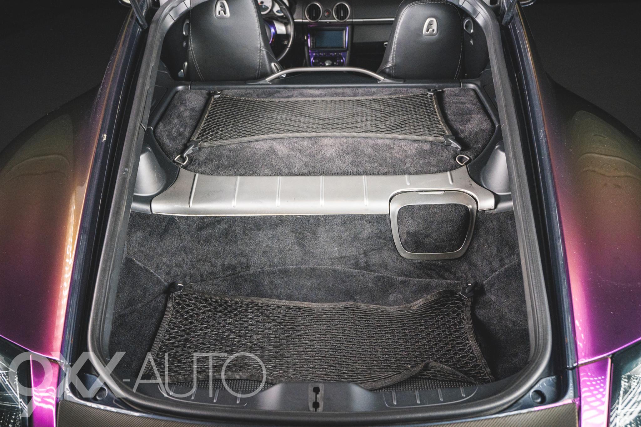 Musta Porsche Cayman S 3.4 Manuaali