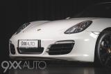 Valkoinen Porsche Boxster S 981 PDK
