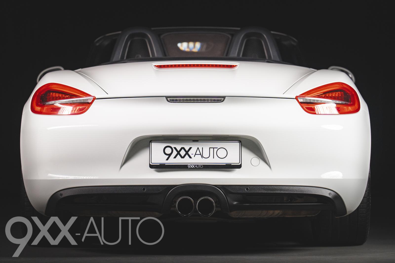 Valkoinen Porsche Boxster S 981 PDK