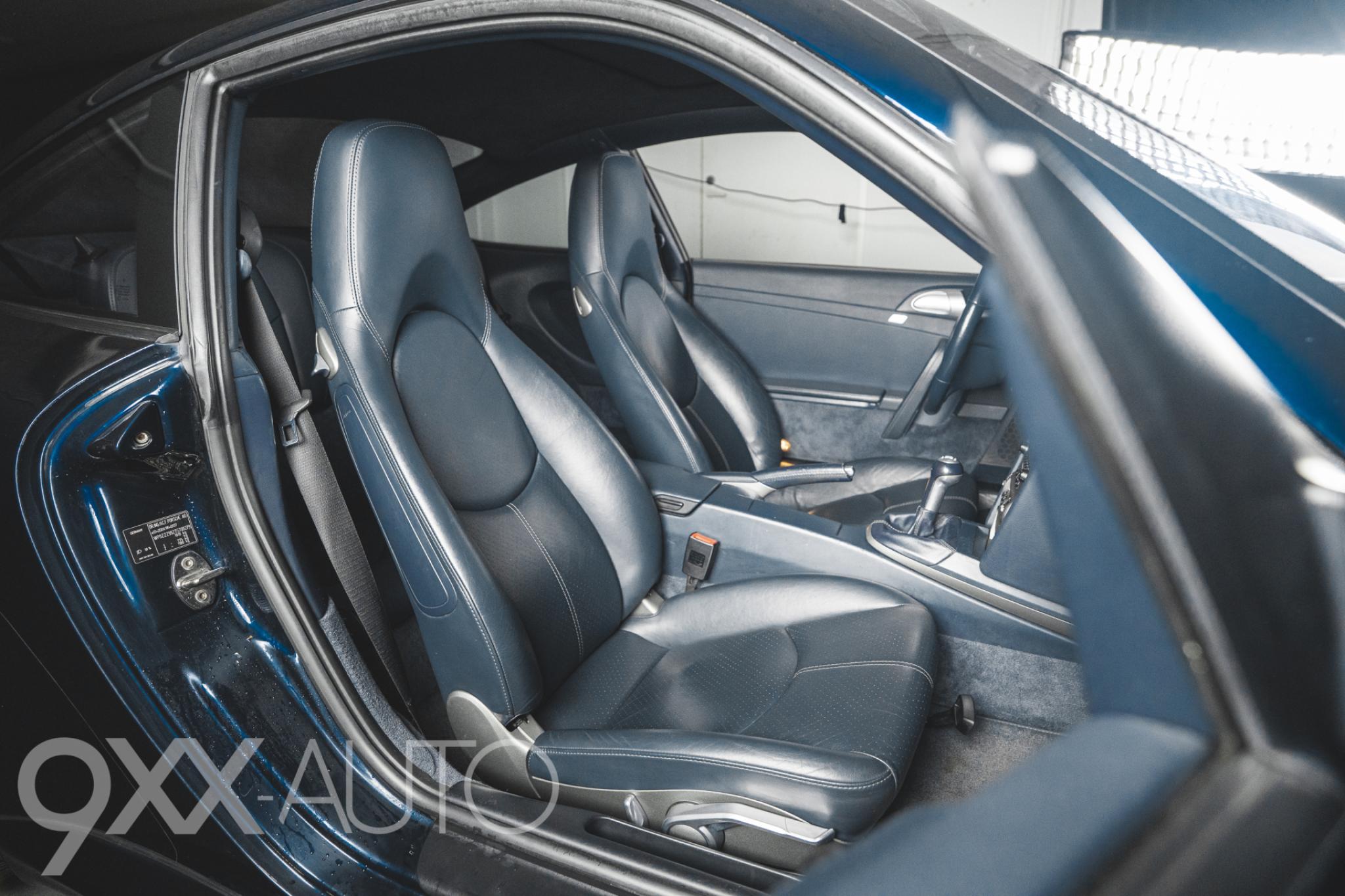 Sininen Porsche 911 C2 Manuaali Aerokit 