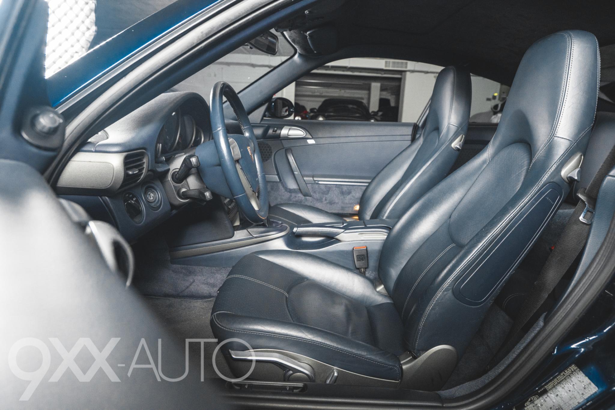 Sininen Porsche 911 C2 Manuaali Aerokit 