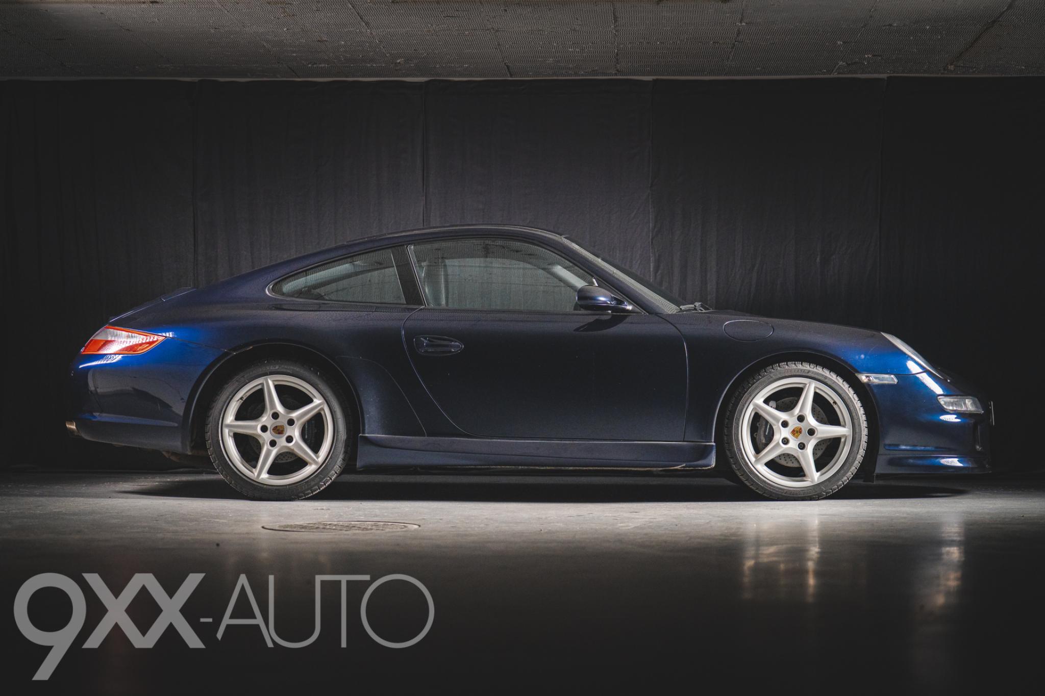 Sininen Porsche 911 C2 Manuaali Aerokit 