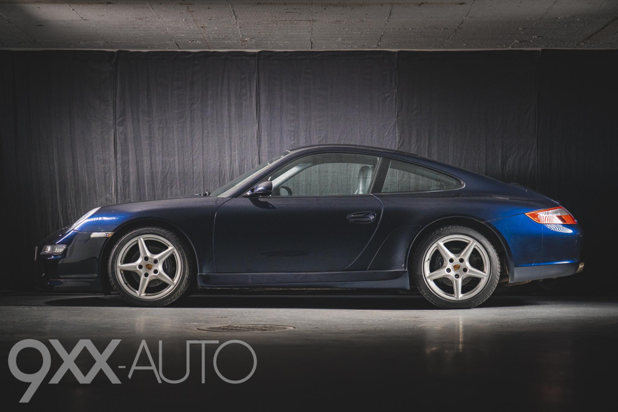 Sininen Porsche 911 C2 Manuaali Aerokit 