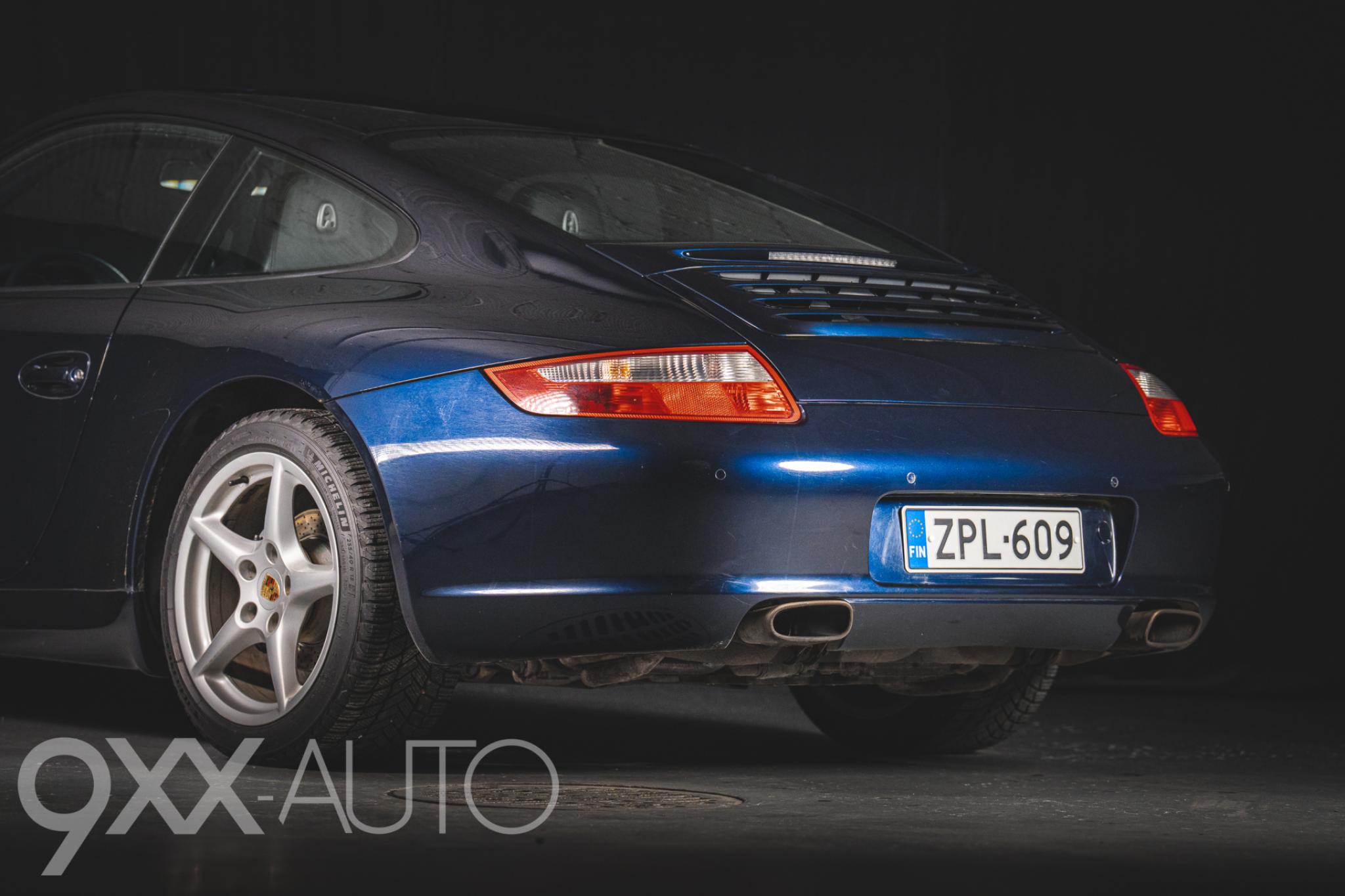 Sininen Porsche 911 C2 Manuaali Aerokit 