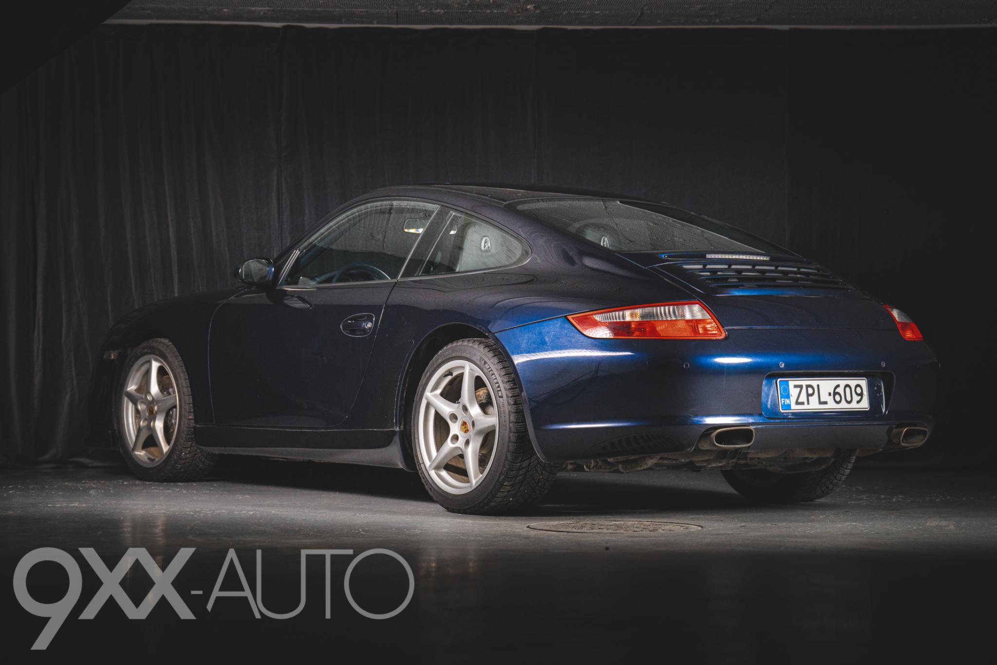 Sininen Porsche 911 C2 Manuaali Aerokit 