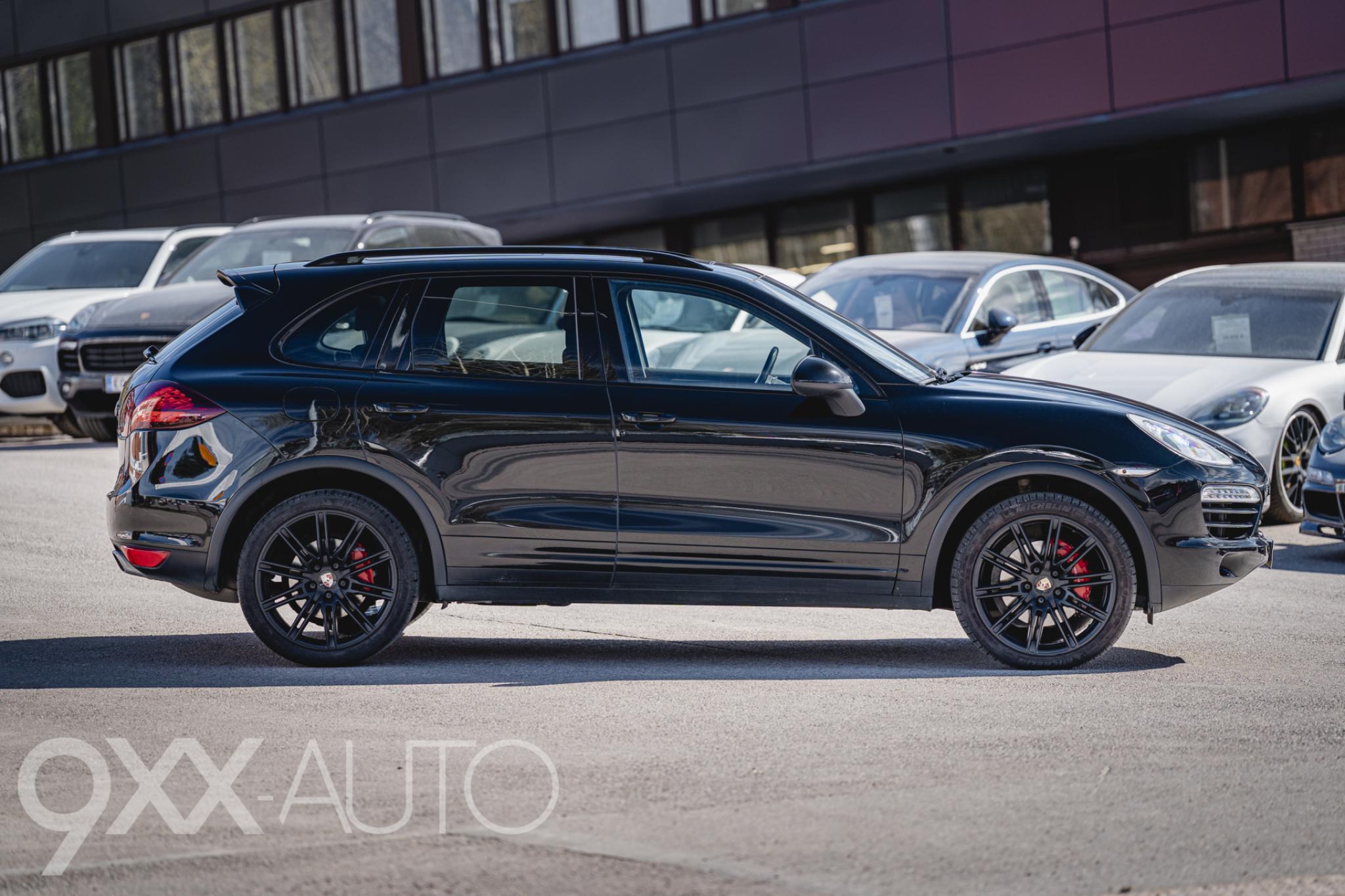 Musta Porsche Cayenne Diesel Tiptronic *Musta, Musta, Mustat*