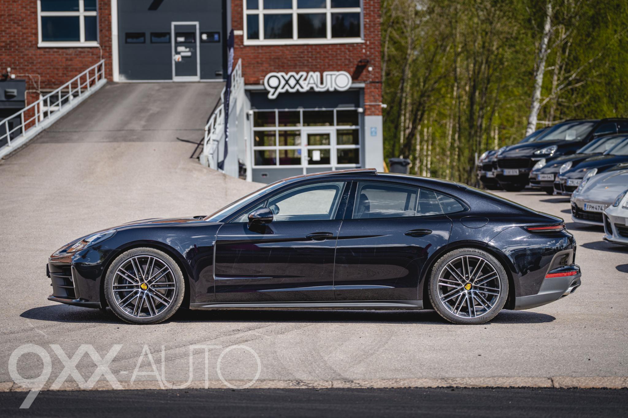 Musta Porsche Panamera 4 E Hybrid *Korkeantason varustelu!* Matrix valot // 360 kamera // Panorama lasikatto // Adapt Cruise