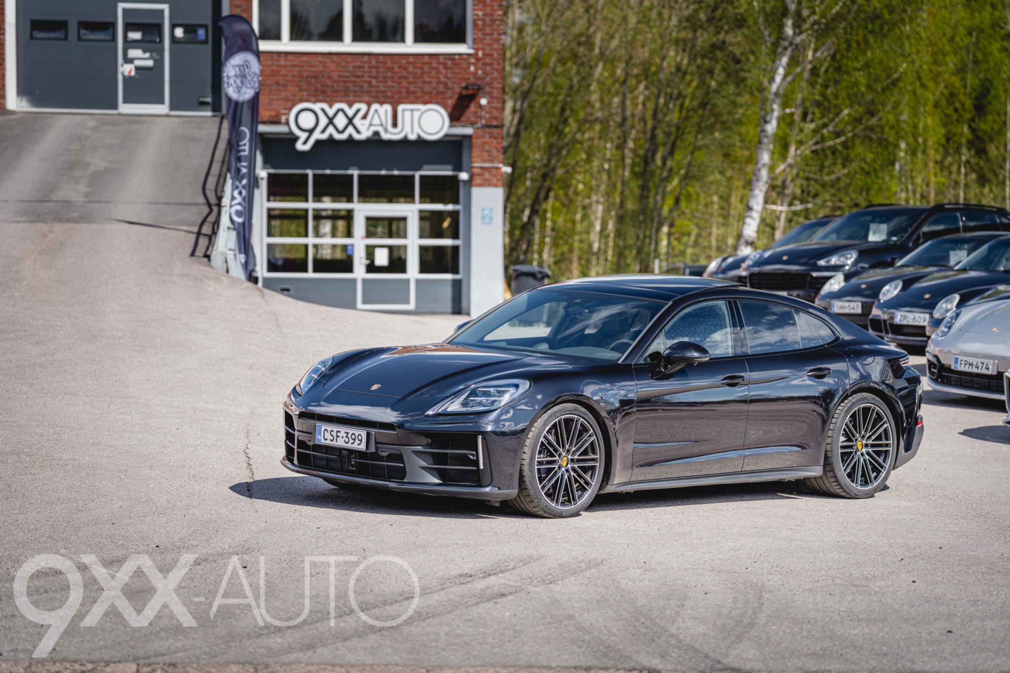 Musta Porsche Panamera 4 E Hybrid *Korkeantason varustelu!* Matrix valot // 360 kamera // Panorama lasikatto // Adapt Cruise