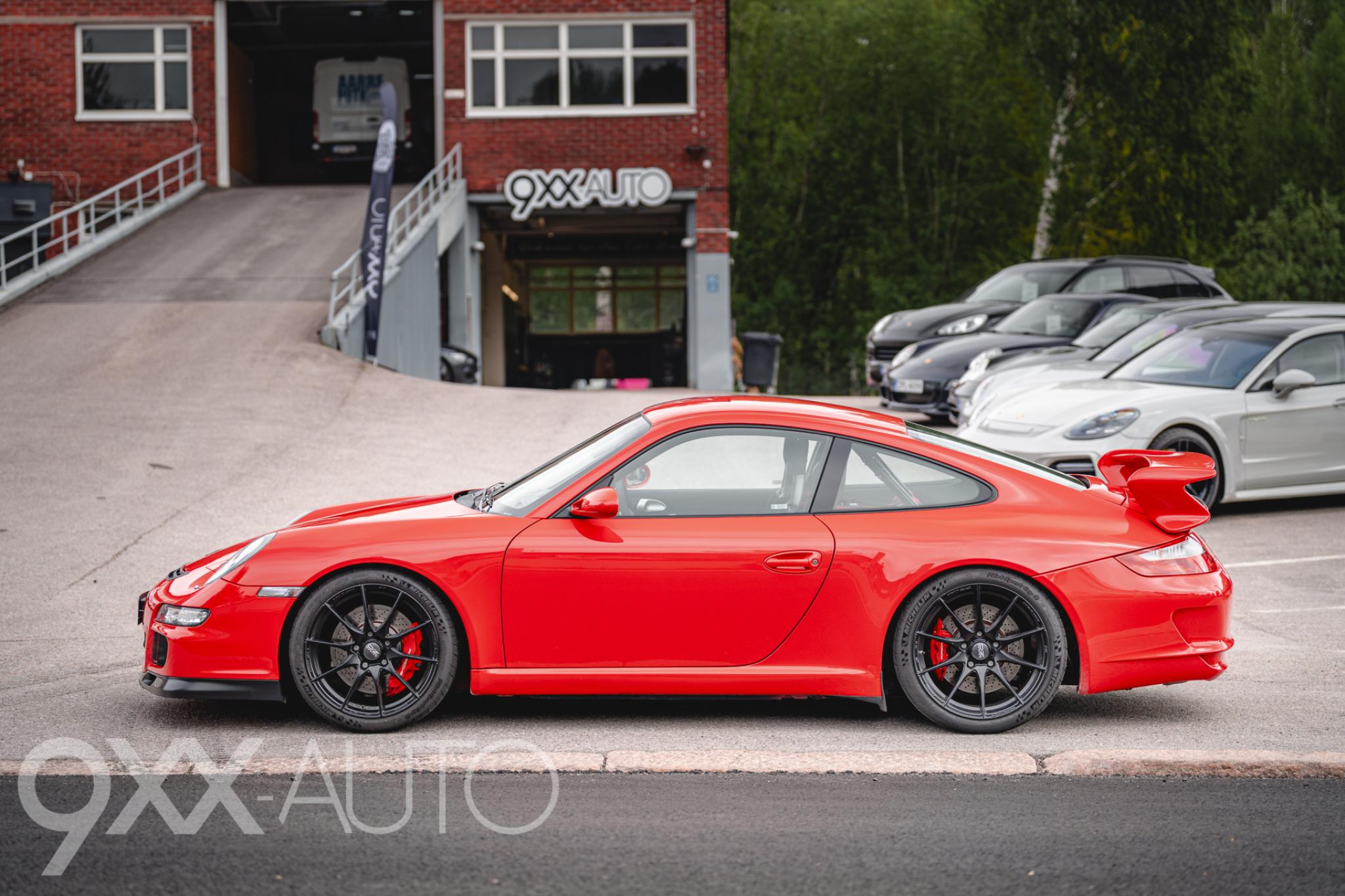 Punainen Porsche 911 997 GT3 Clubsport