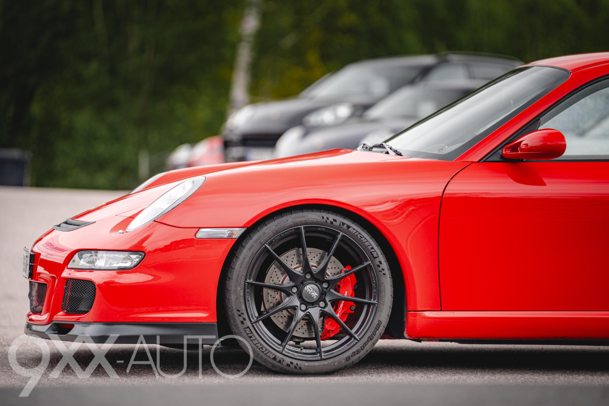 Punainen Porsche 911 997 GT3 Clubsport
