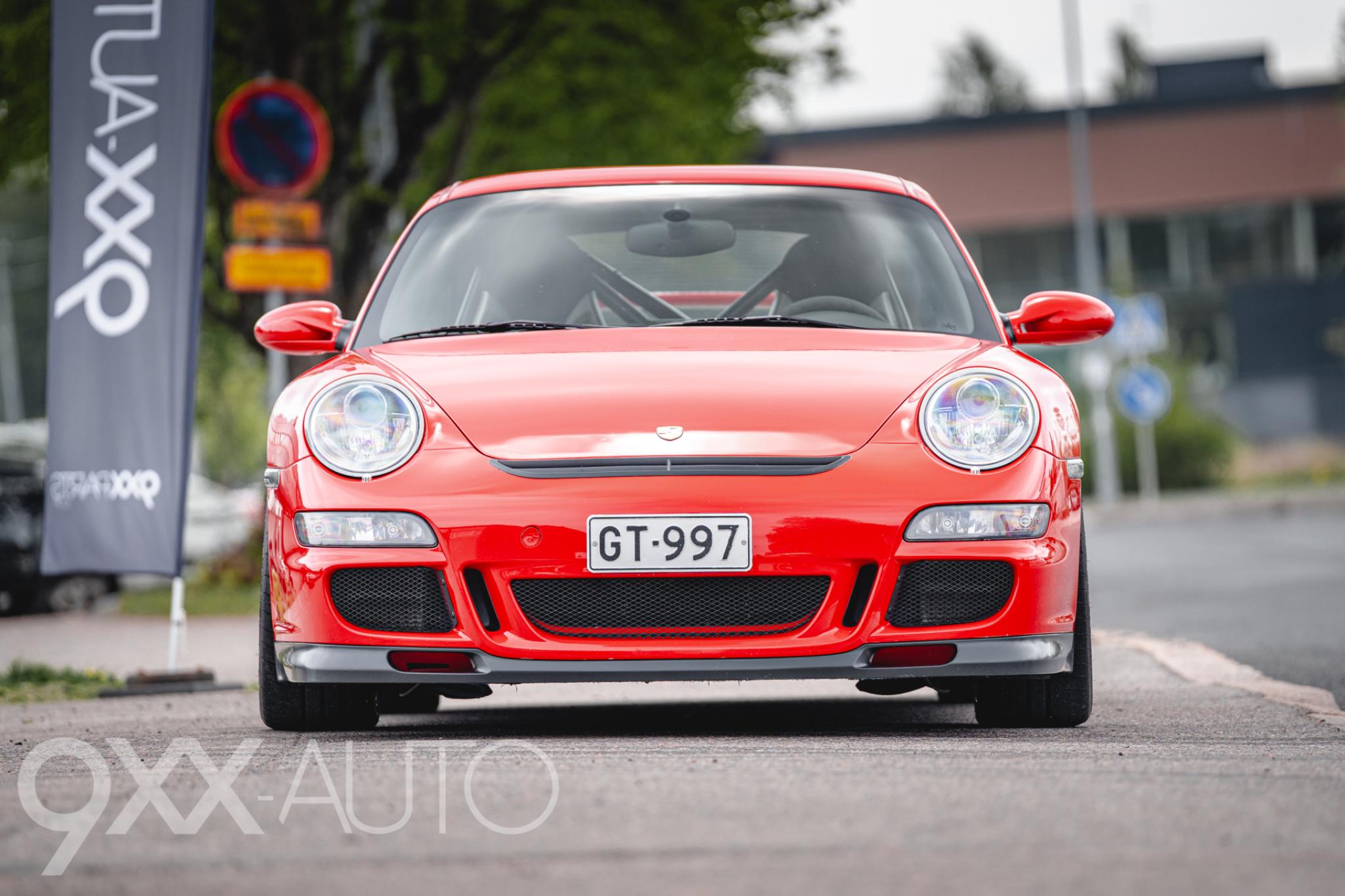 Punainen Porsche 911 997 GT3 Clubsport