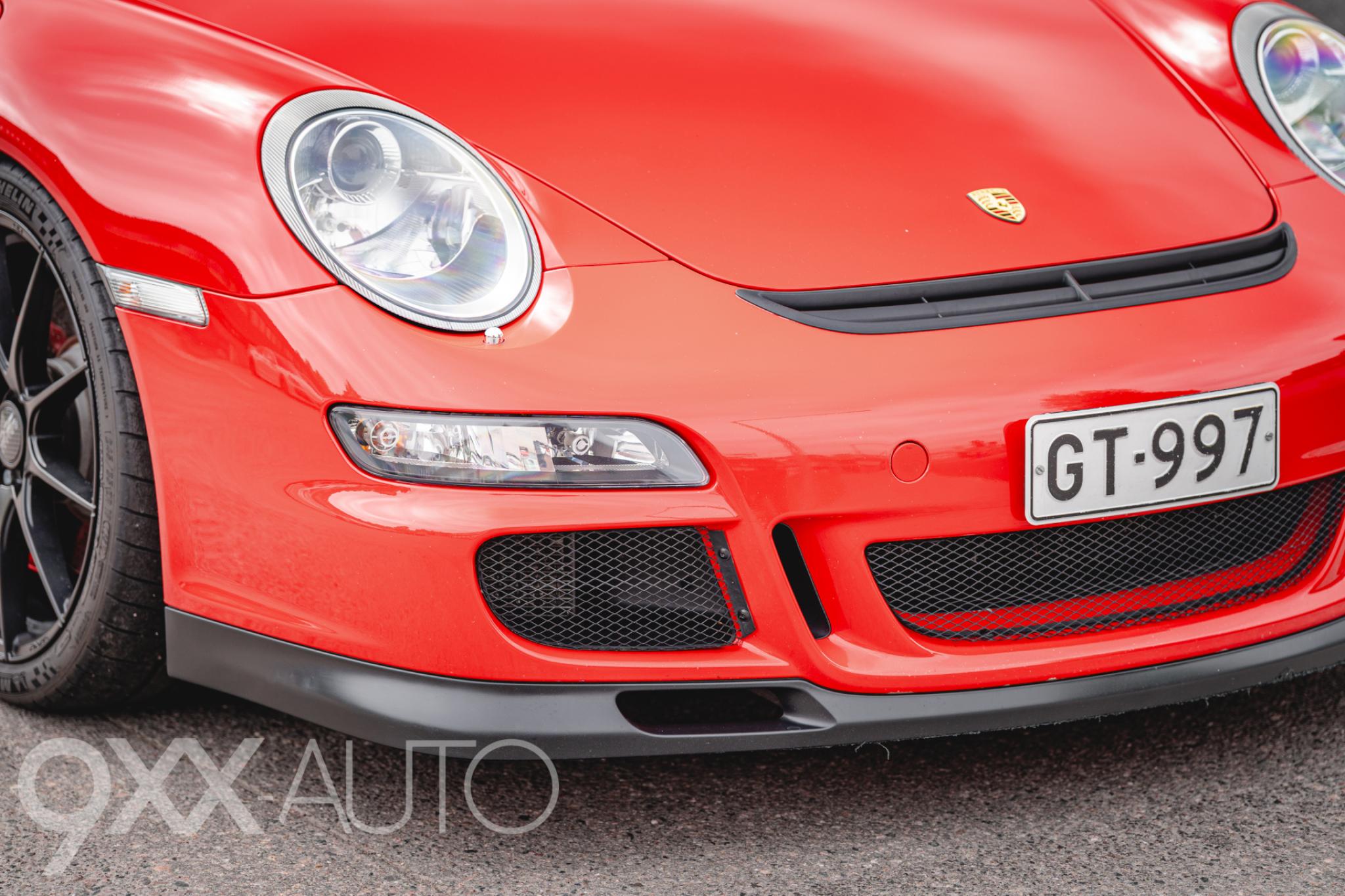 Punainen Porsche 911 997 GT3 Clubsport