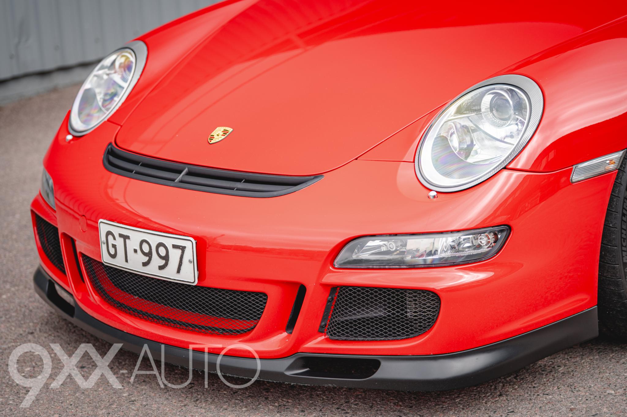 Punainen Porsche 911 997 GT3 Clubsport