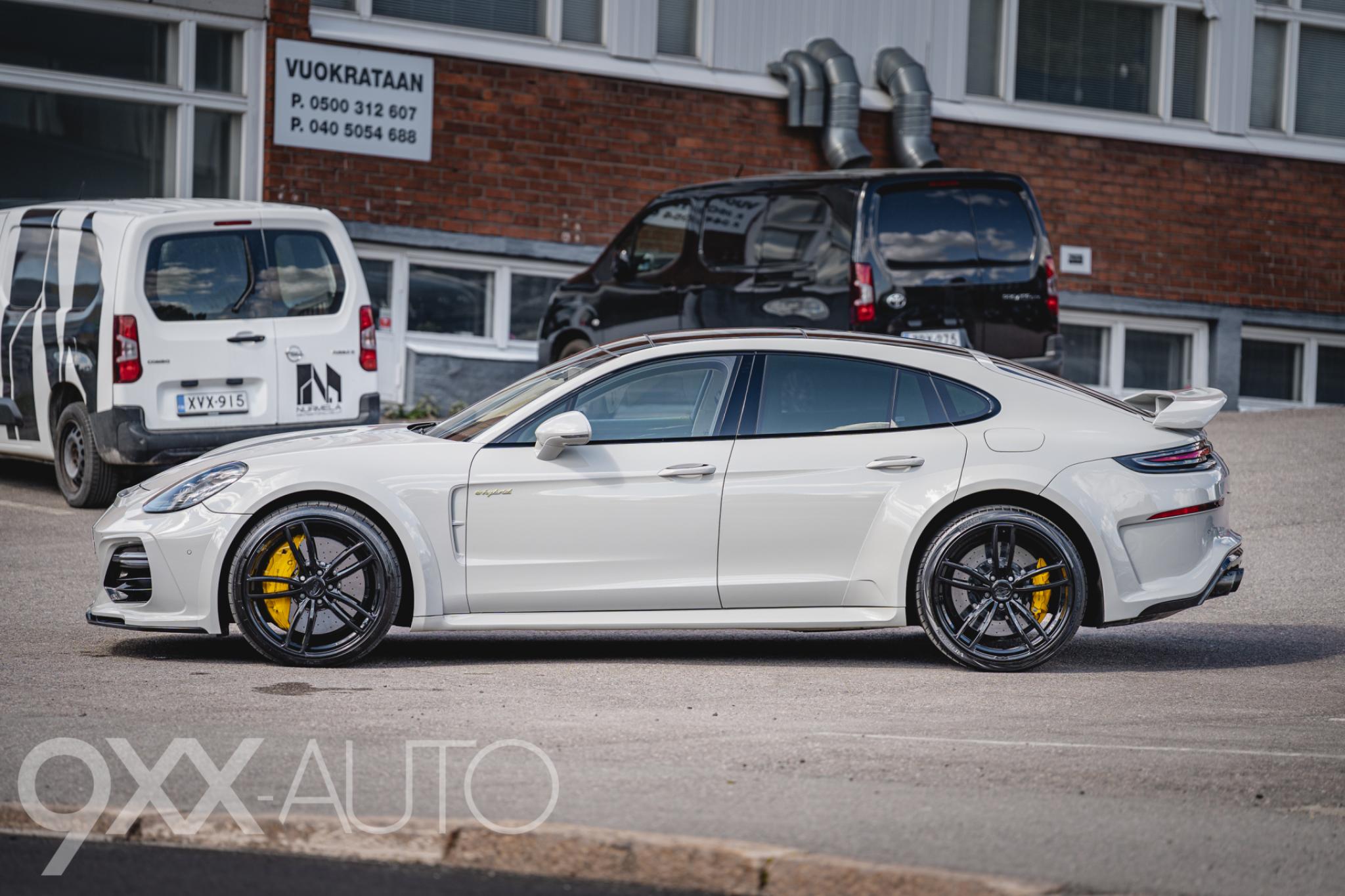 Harmaa Porsche Panamera Turbo S e-Hybrid *Techart Grand GT*