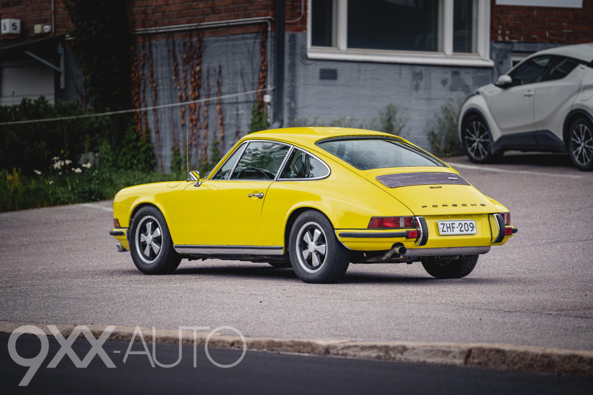 Keltainen Porsche 911 911T 2.4 Coupé 1972