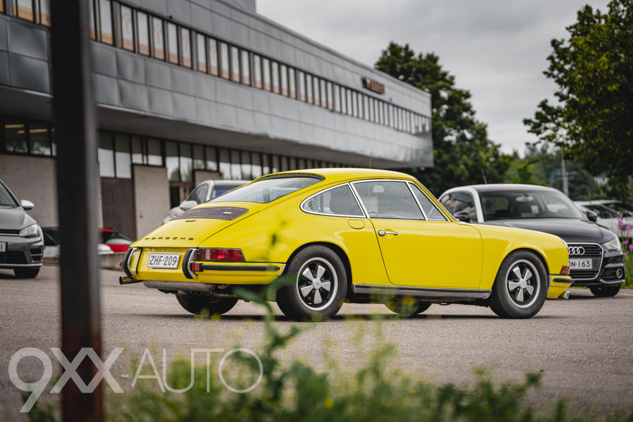 Keltainen Porsche 911 911T 2.4 Coupé 1972