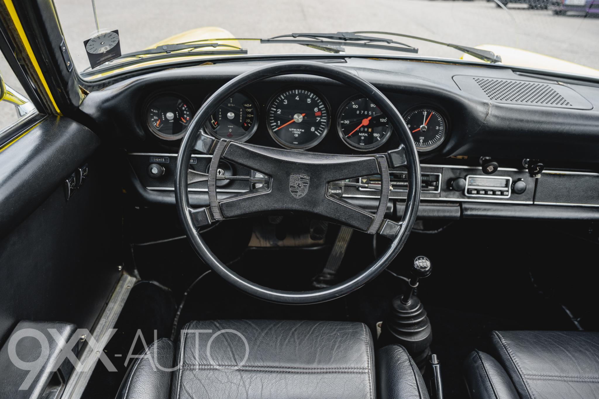 Keltainen Porsche 911 911T 2.4 Coupé 1972