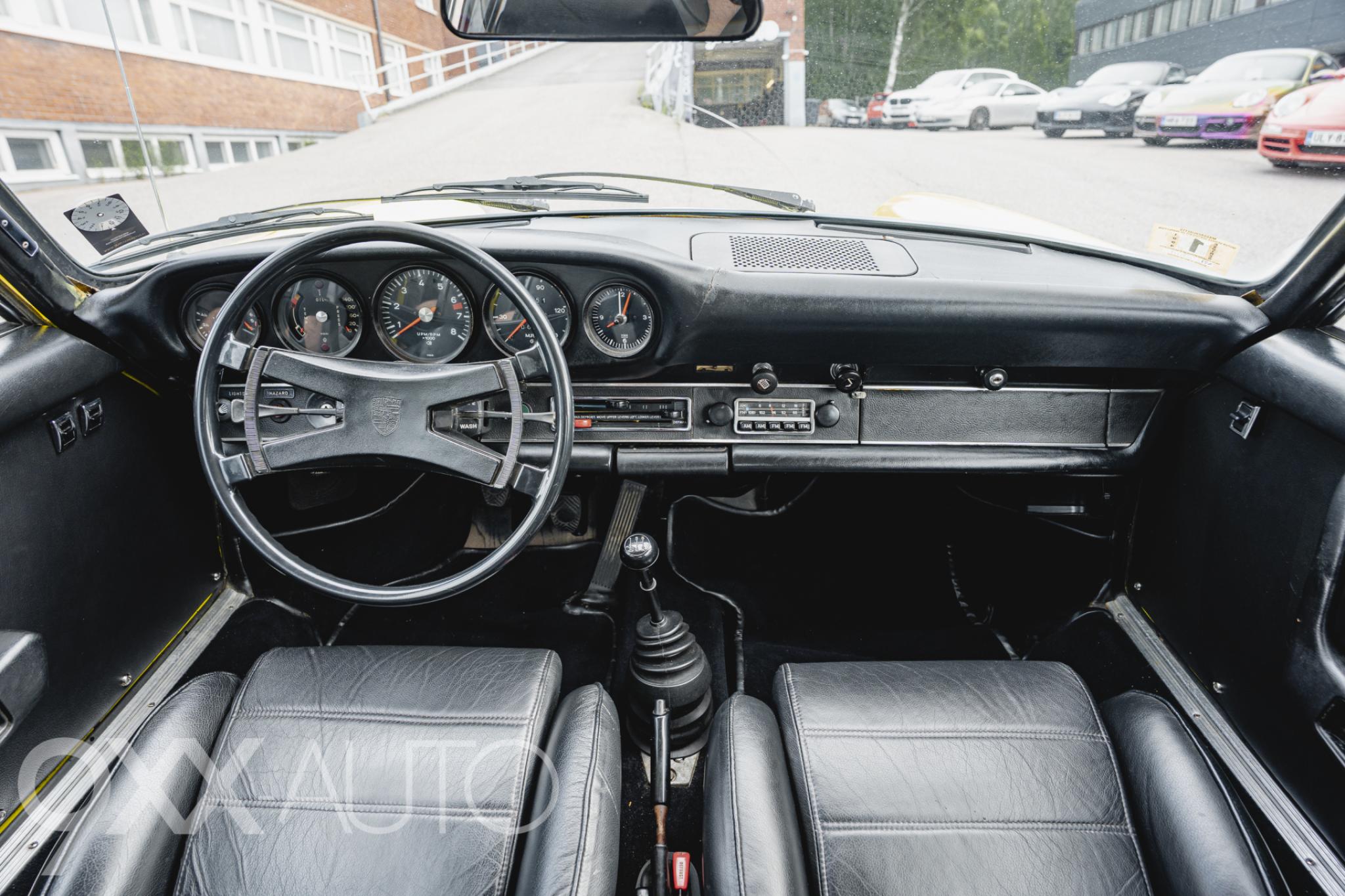 Keltainen Porsche 911 911T 2.4 Coupé 1972