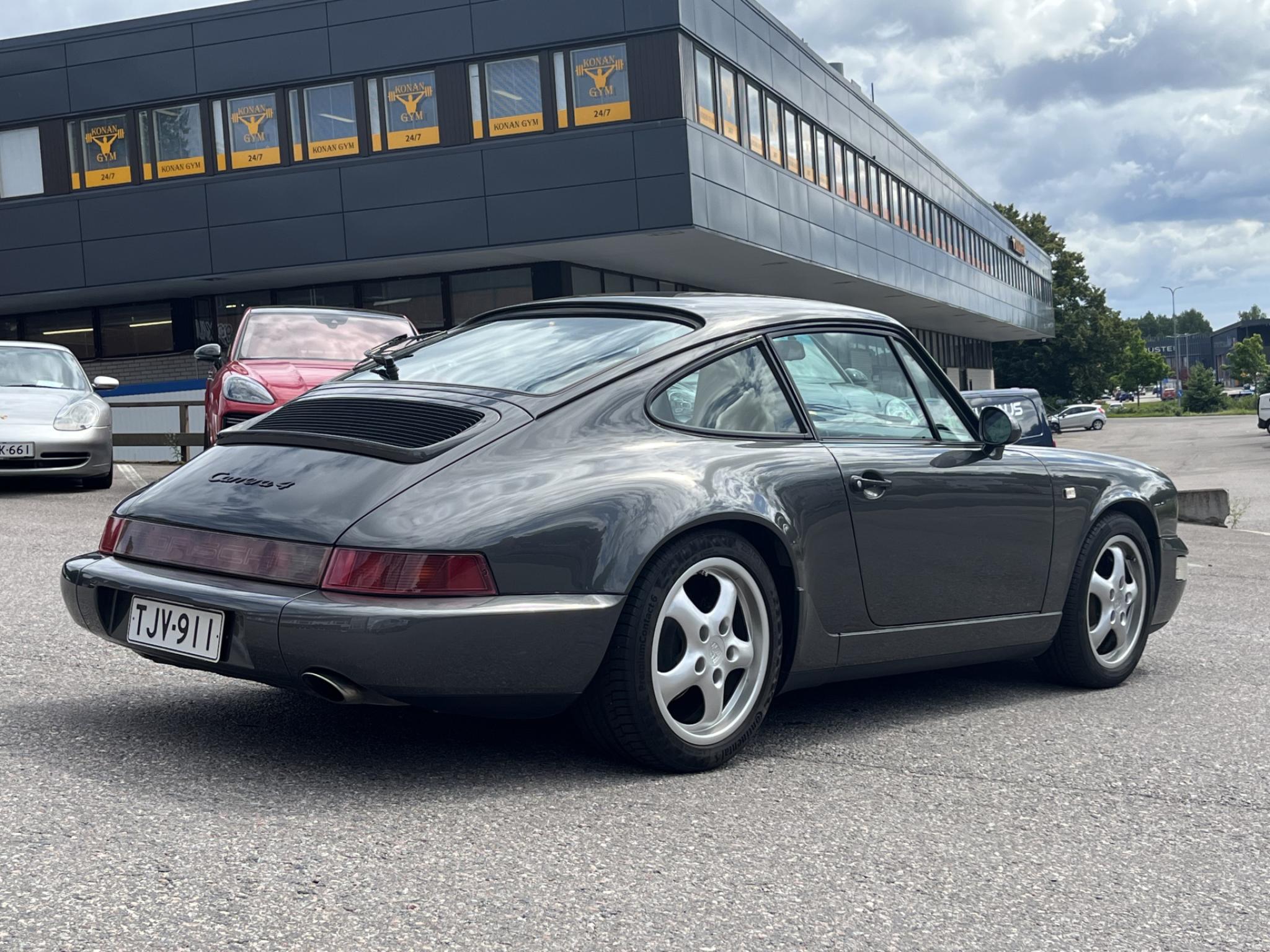 Harmaa Porsche 911 964 C4 *Erittäin hieno yksilö!*