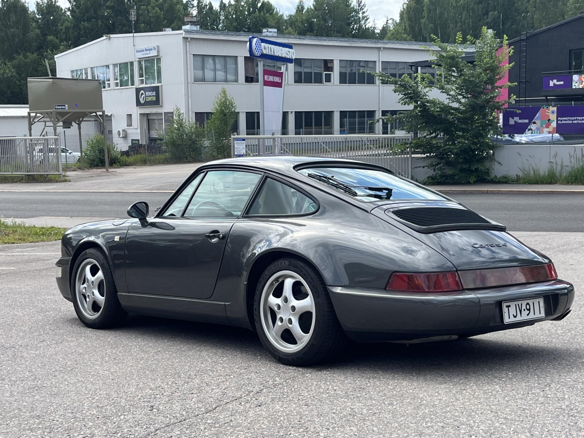 Harmaa Porsche 911 964 C4 *Erittäin hieno yksilö!*