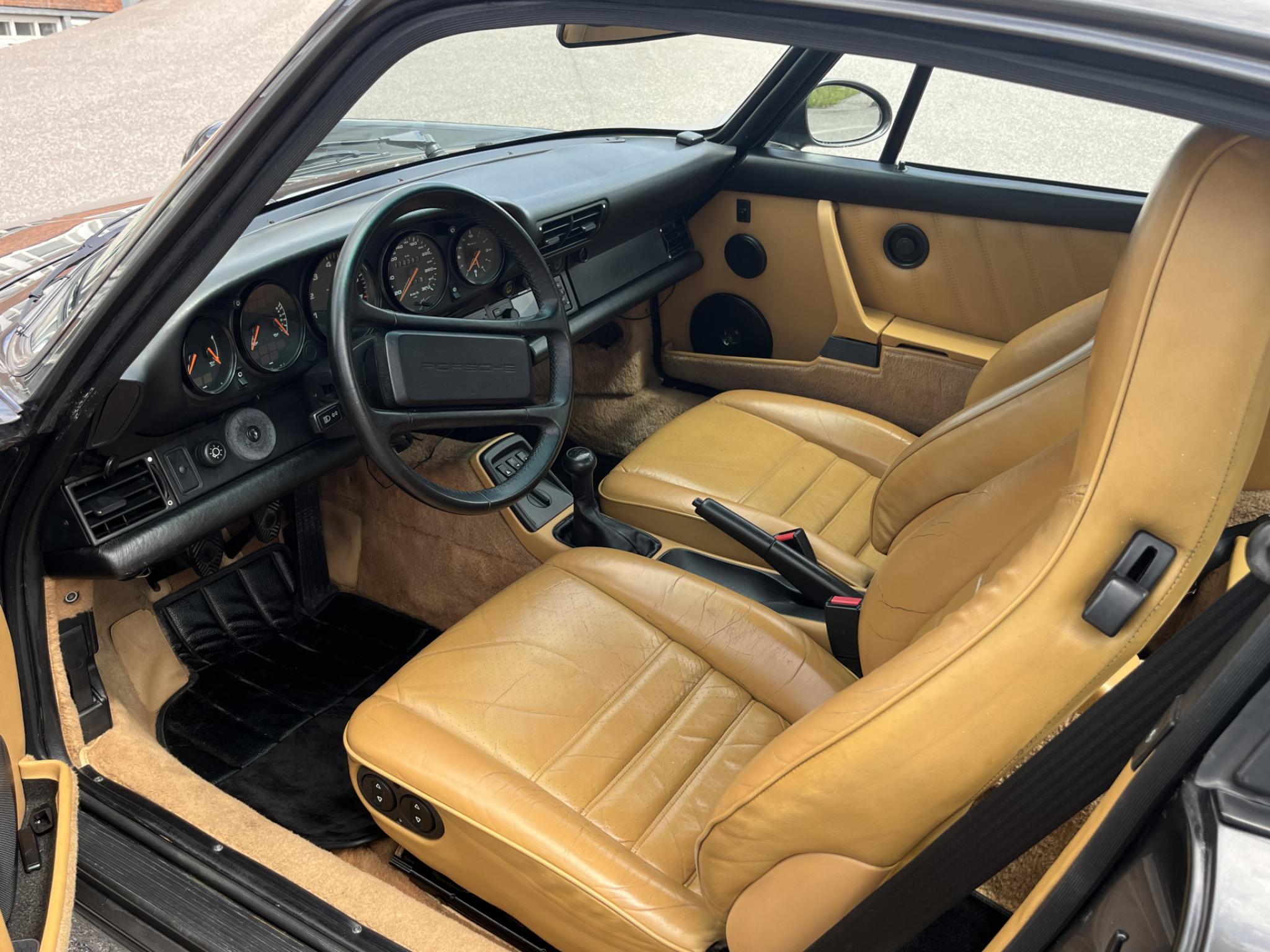 Harmaa Porsche 911 964 C4 *Erittäin hieno yksilö!*