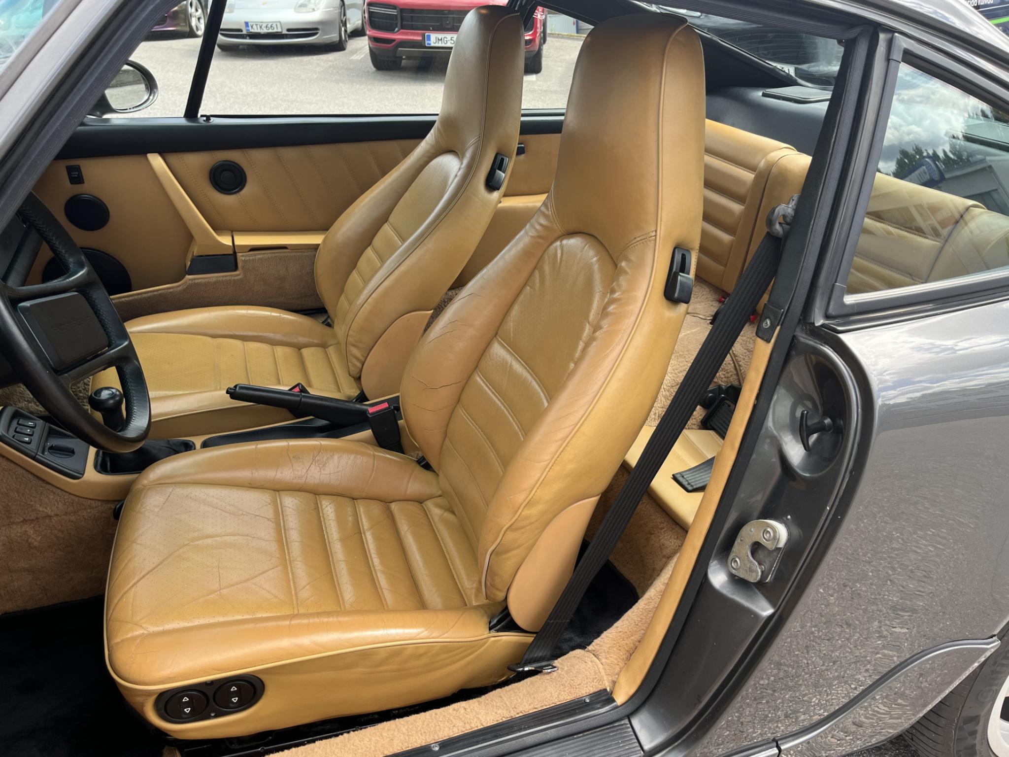 Harmaa Porsche 911 964 C4 *Erittäin hieno yksilö!*