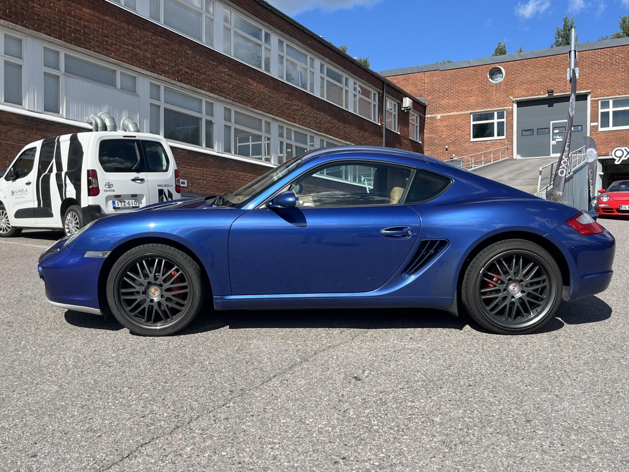 Sininen Porsche Cayman S 3.4 Coupe 987 *Moottoriremontoitu* 