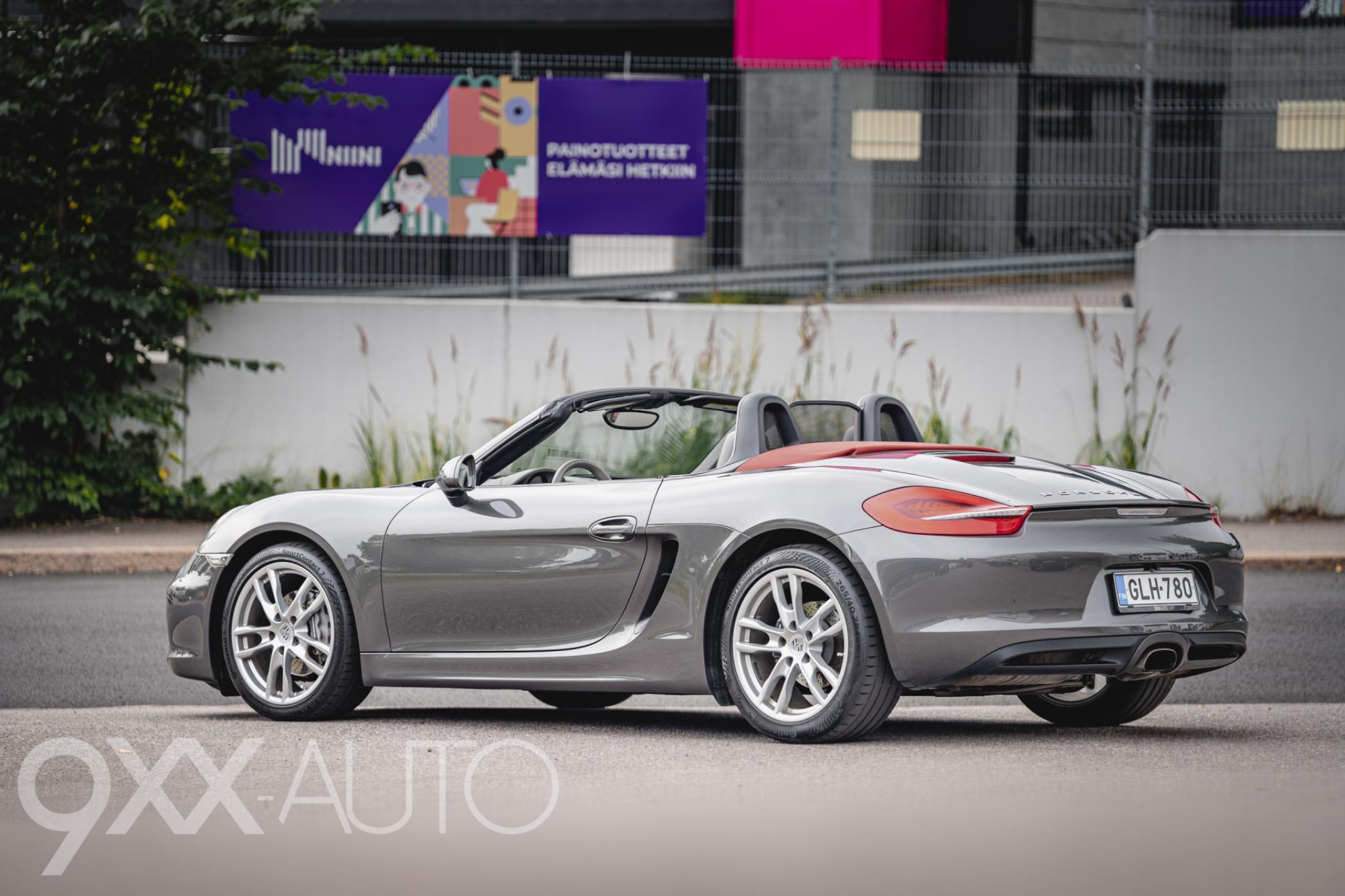 Harmaa Porsche Boxster 2.7 PDK (981)