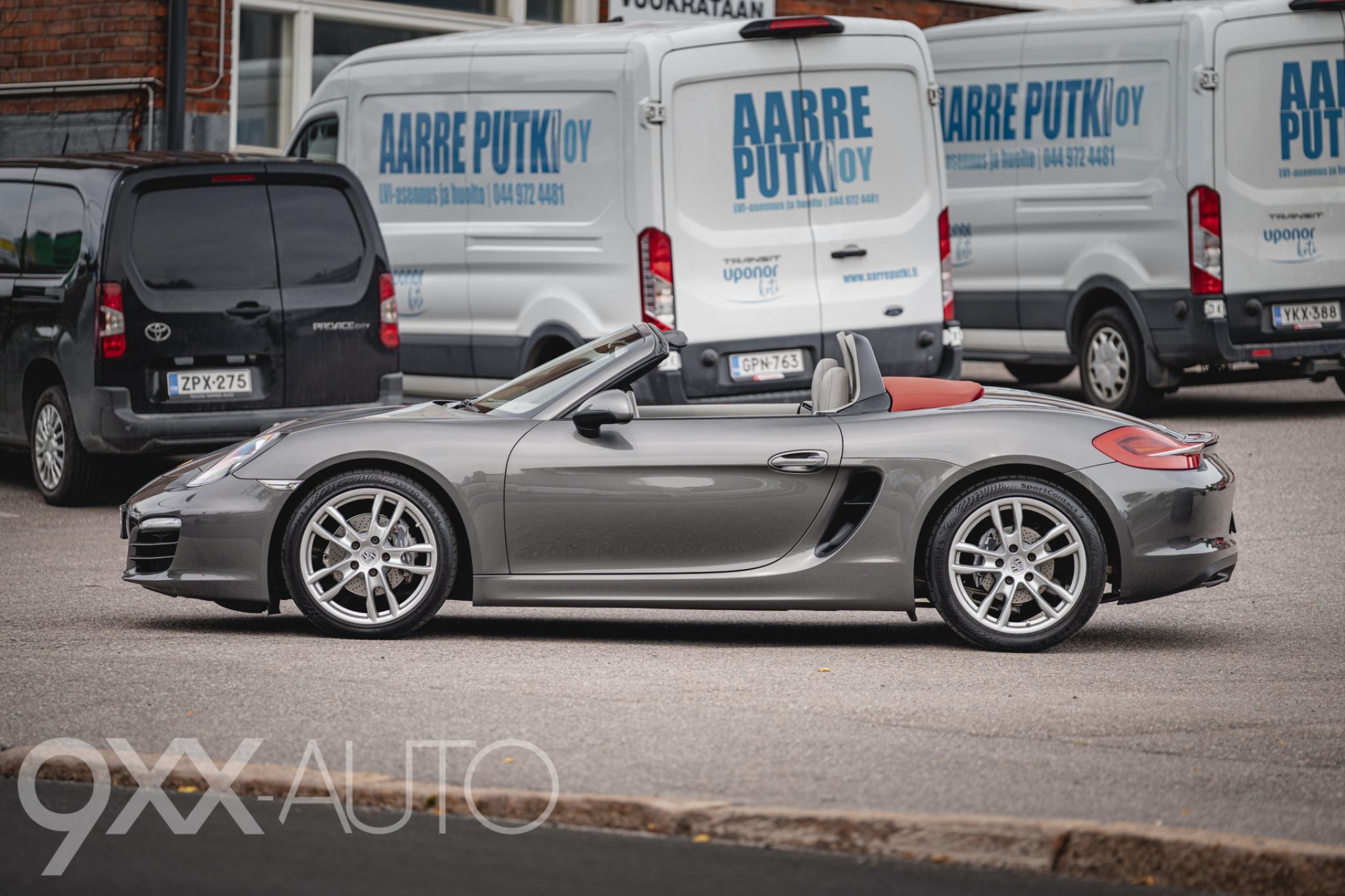Harmaa Porsche Boxster 2.7 PDK (981)