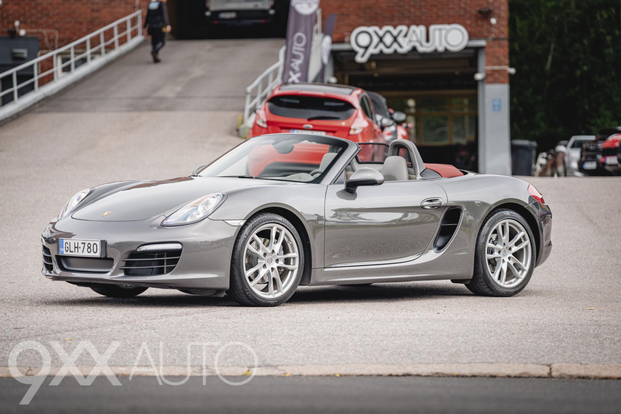 Harmaa Porsche Boxster 2.7 PDK (981)