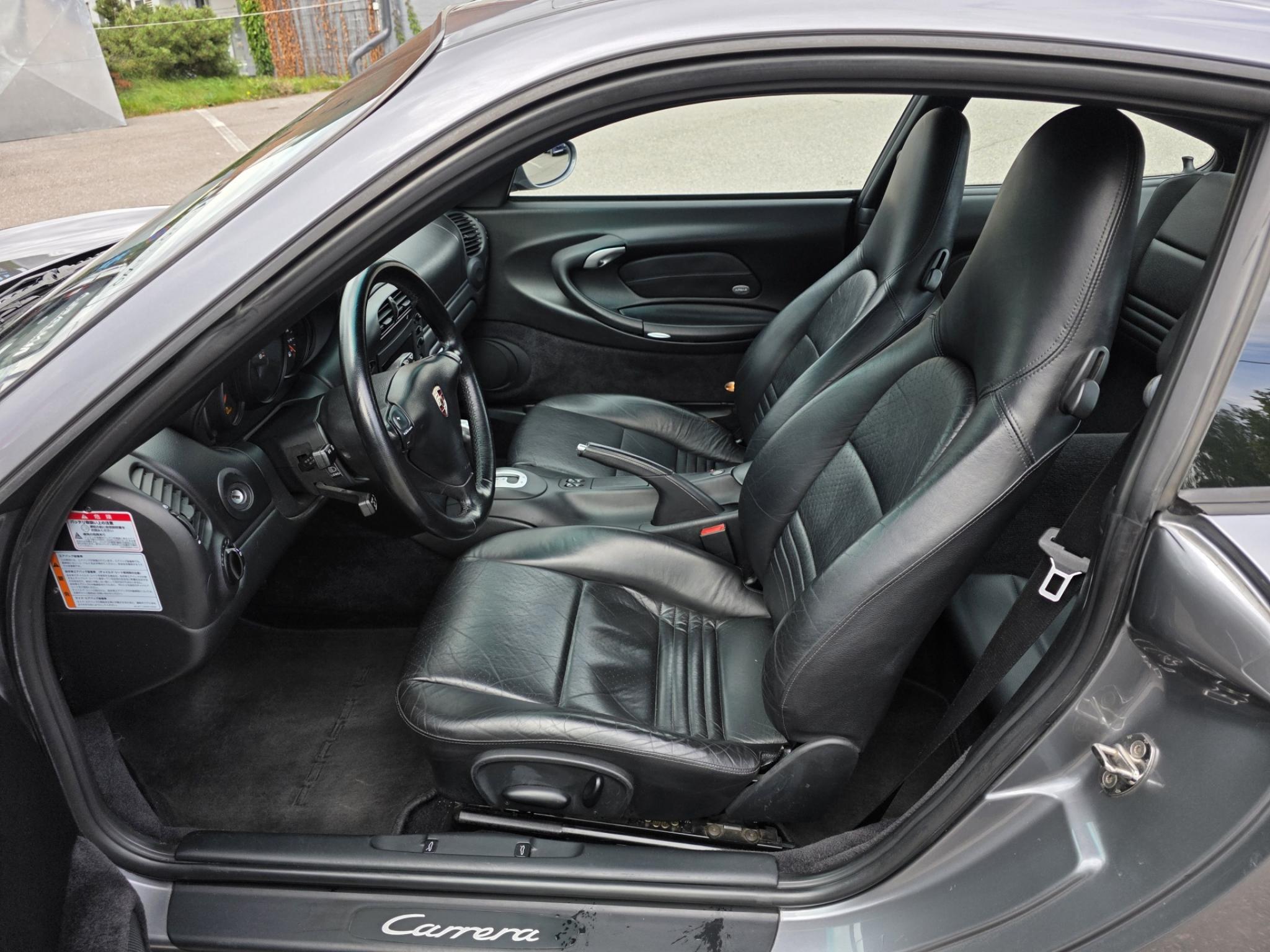 Harmaa Porsche 911 996.2 Carrera 2 Coupe Tiptronic