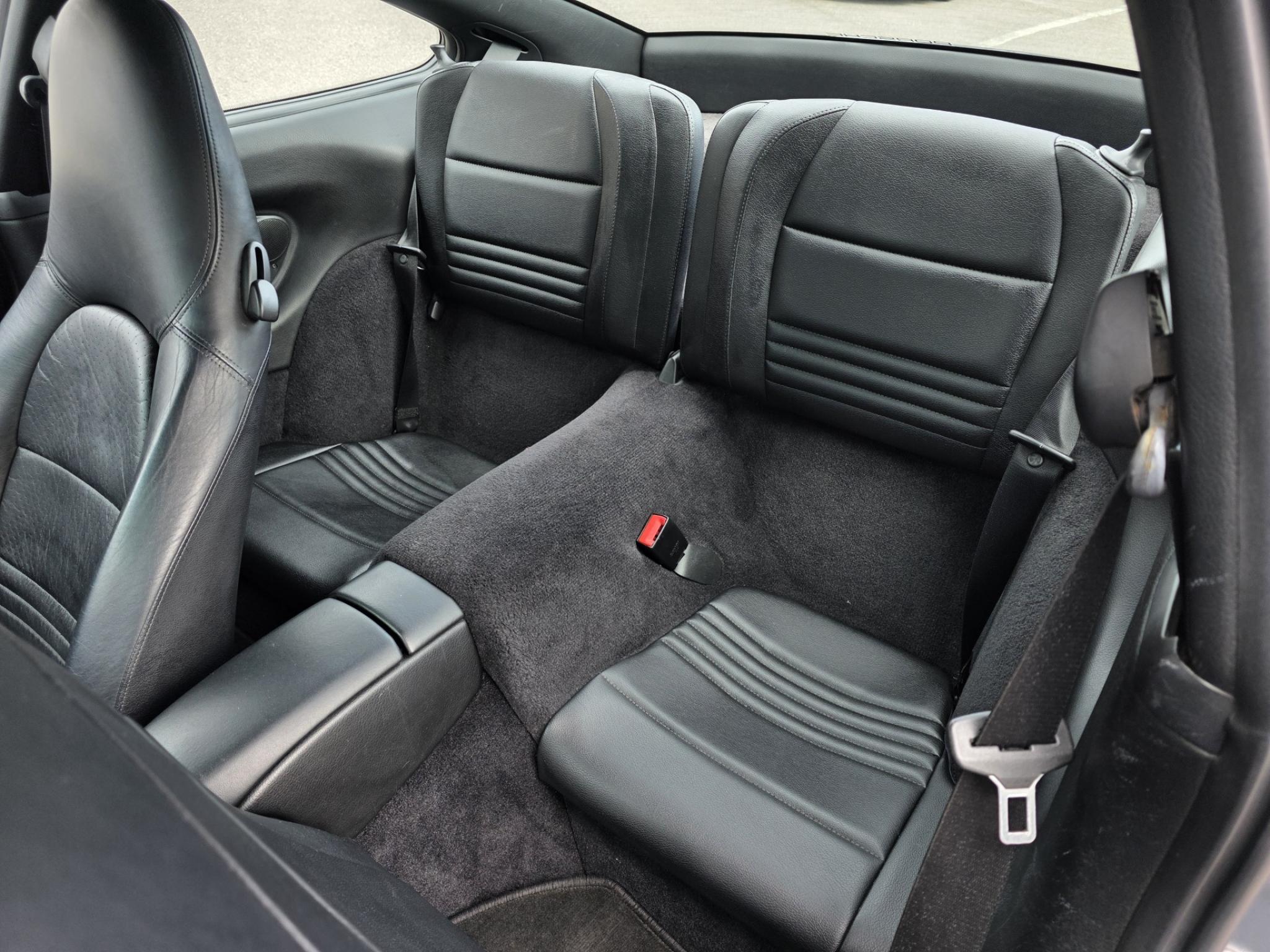 Harmaa Porsche 911 996.2 Carrera 2 Coupe Tiptronic