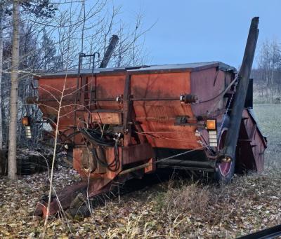Muu merkki Kalkinlevitysvaunu
