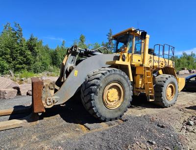 Volvo L330E (2004)