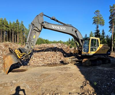 Volvo EC240BLC (2004)