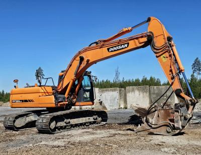 Doosan DX225LC (2013)