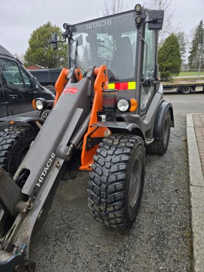 Hitachi ZW75 (2018)