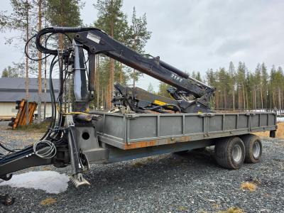 Loglift Perävaunu kuormaimella (2004)