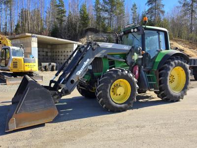John Deere 6830 (2012)