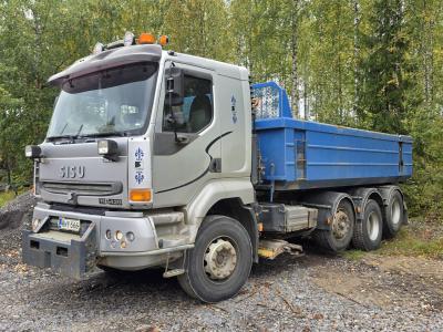 Sisu E11 8X2 Tienhoitoauto (2003)