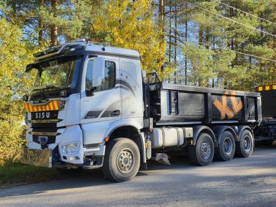 Sisu CM16M 8x4 Tienhoitoauto (2017)