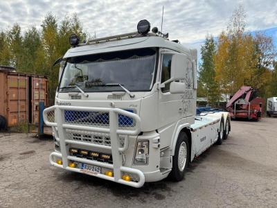 Volvo FM D13 6x2 Vaijerivaihtolava-auto (2009)