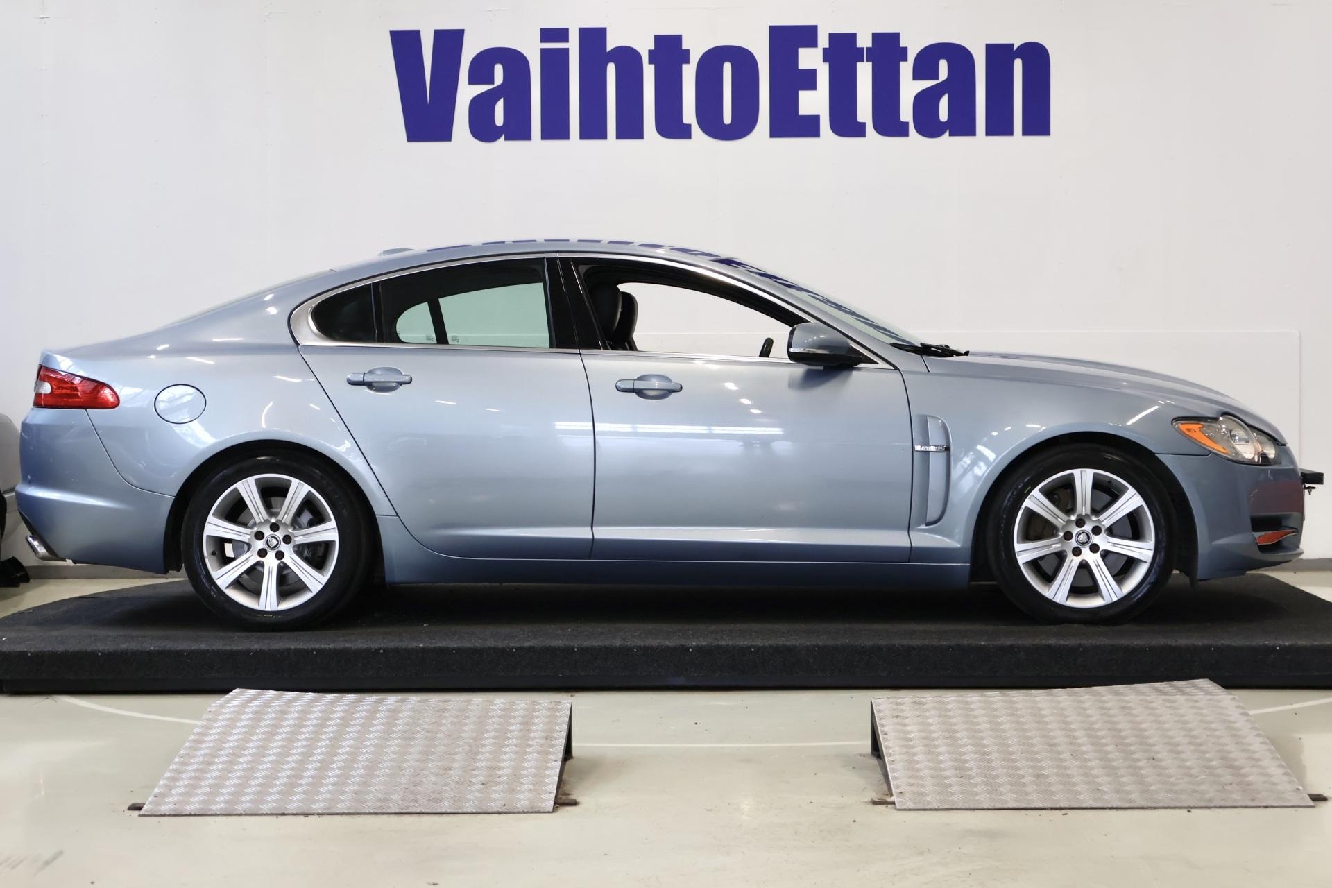 Jaguar XF 2010, kuva 7/21