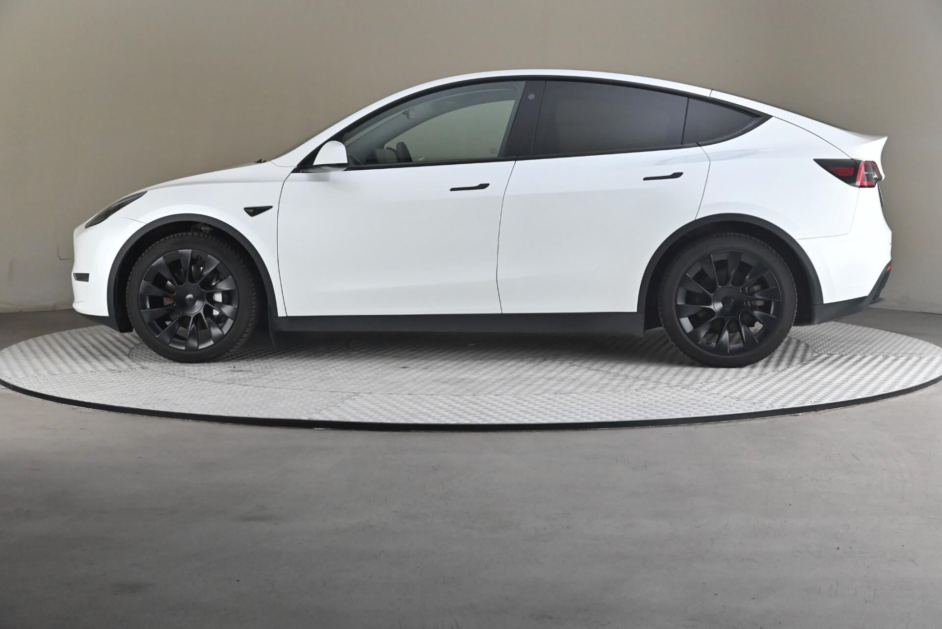 Tesla Model Y Long Range AWD 2024, kuva 4/31