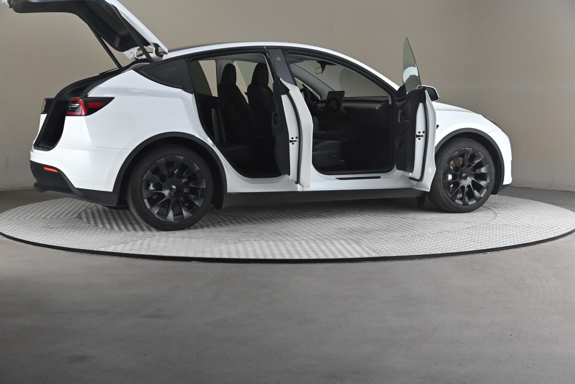 Tesla Model Y Long Range AWD 2024, kuva 6/31