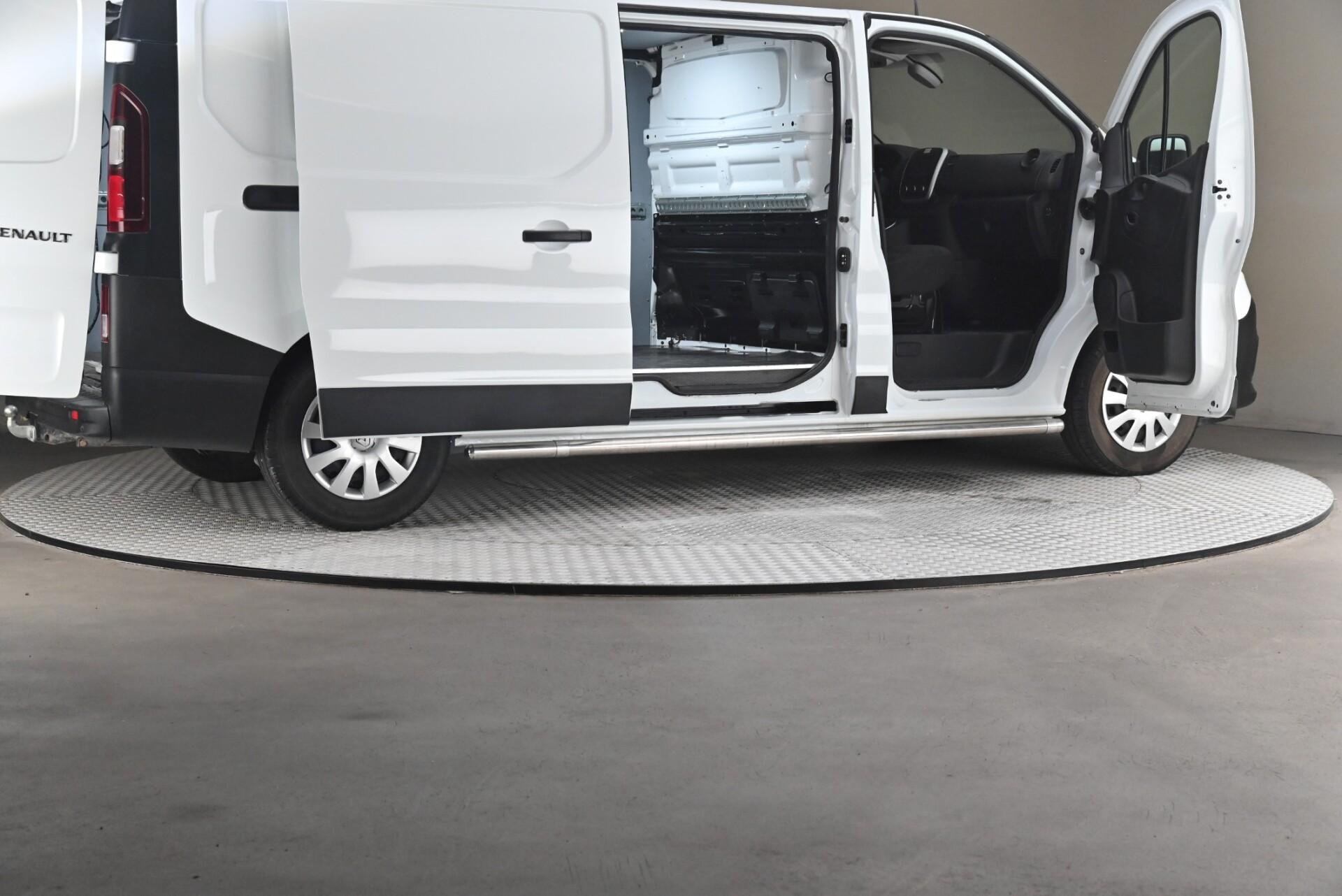 Renault Trafic 2021, kuva 6/31