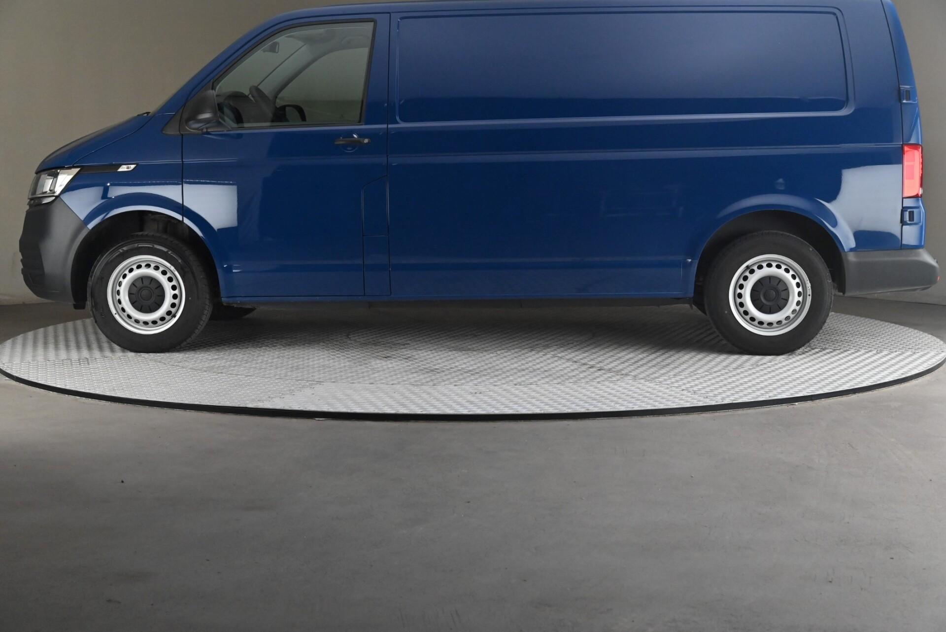 Volkswagen Transporter 2021, kuva 4/31