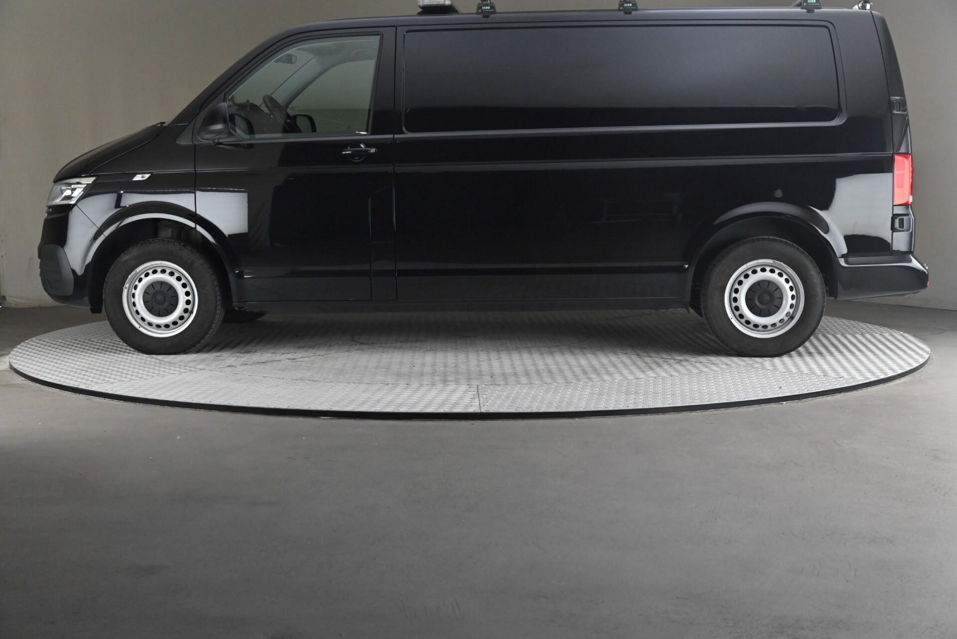 Volkswagen Transporter 2021, kuva 4/31